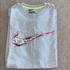 Nike T-shirt